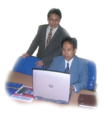 Bintoro & Agus Nurhayat - Front Office Jakarta